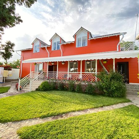 Osobyi Guest House Cholpon-Ata Exterior foto