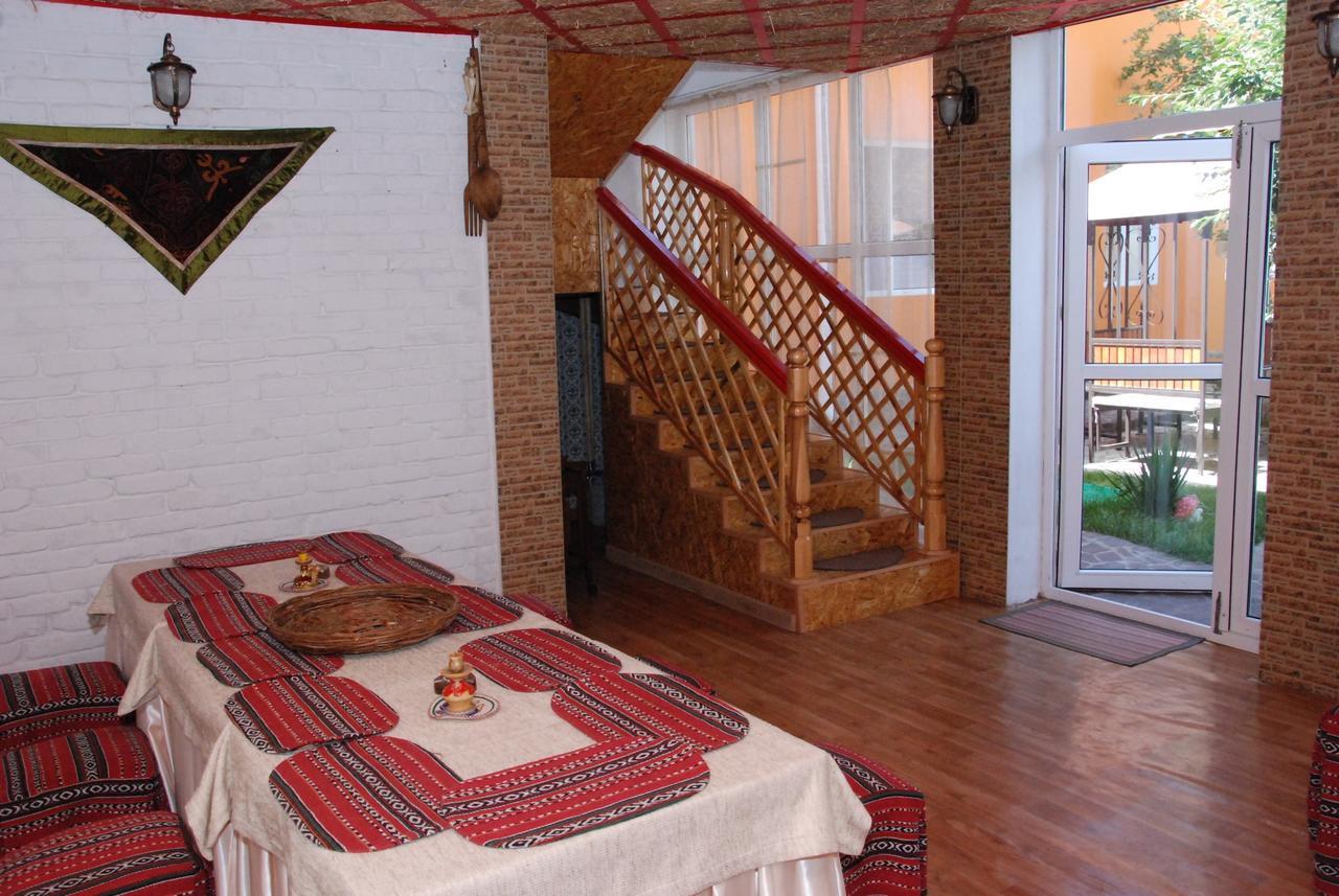 Osobyi Guest House Cholpon-Ata Exterior foto